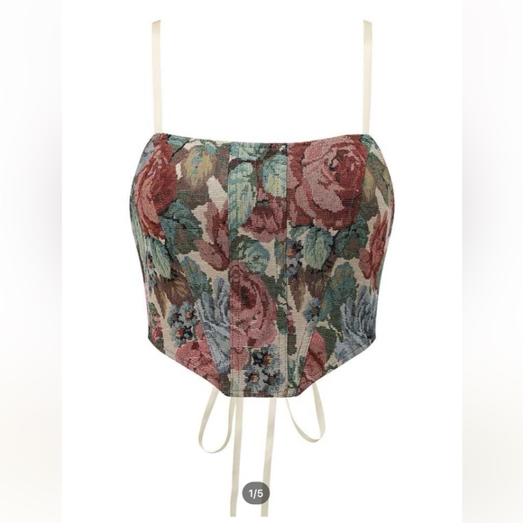 SHEIN Tops - Floral print lace up crop top- LIKE NEW!